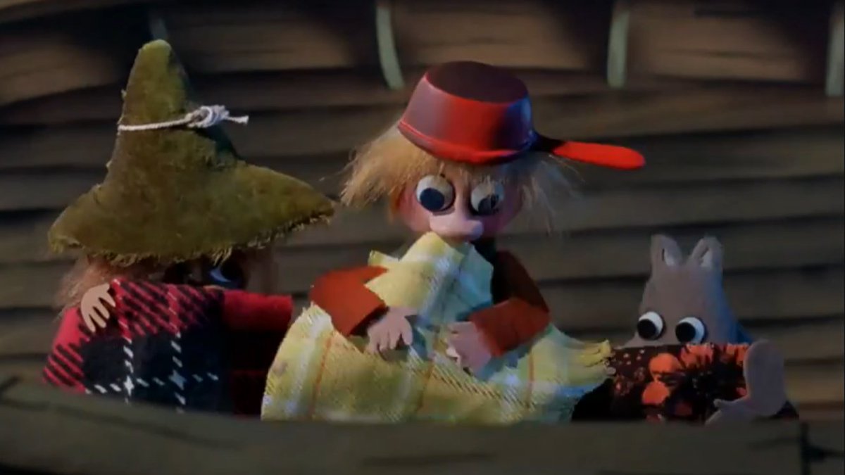 bisexualmoomin's tweet image. im gonna cry they're so cute snuggled up in their blankies
#joxter #muddler #moominpappa #hodgkins #fuzzyfeltmoomins