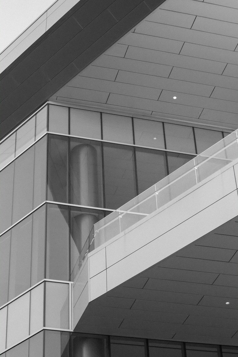 I have a light box tweet media