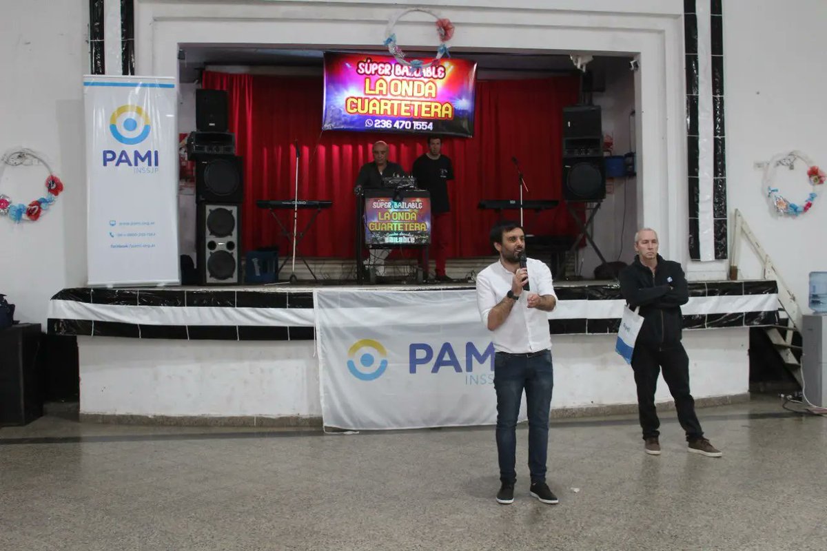 andres_merani's tweet photo. Día del jubilado y de la jubilada en Junín 🥳
Celebramos junto a afiliadas, afiliados y trabajadores de PAMI en un encuentro a puro baile y risas en el Club Moreno.
Compartir y disfrutar también es salud. ¡Gracias por esta gran jornada!
#PAMIpresente 🇦🇷 https://t.co/1oFRkVcK7J