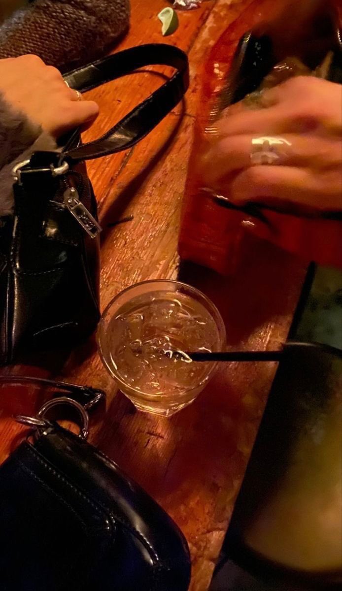GoddessLaura3's tweet photo. Que ganas tengo d saquearos la cartera perritos solo servis para q yo me lo pase bien mientras me pagais 🥱🥱🥱pateticos 

findom finsub paypig sumiso financiero   esclavo financiero pagafantas drain  slowdrain  drenaje  saqueo https://t.co/8rnQXe1WiW