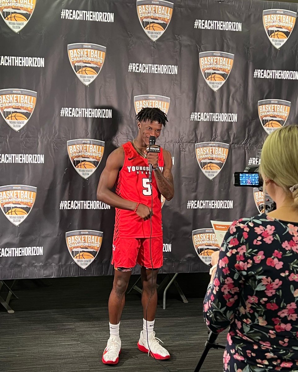 YSUMensHoops's tweet photo. Had a great time at @HorizonLeague media day the the Horizon League Celebration! #goguins https://t.co/YttLvXATJi