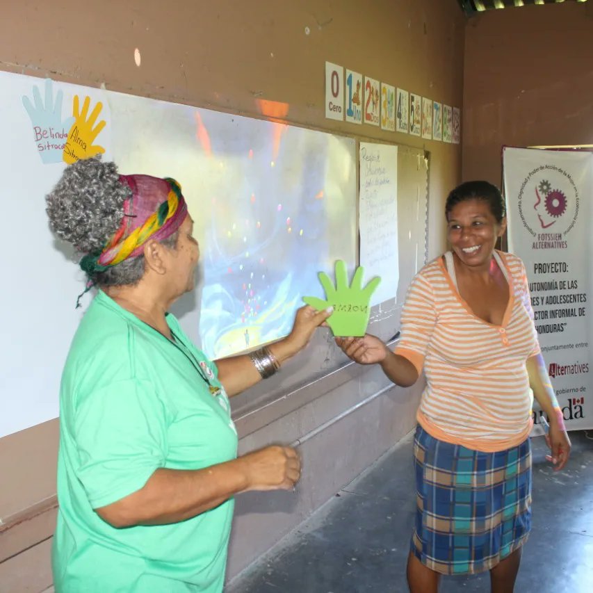 fotssieh's tweet photo. FOTSSIEH.En el marco del proyecto"Autonomía de las Mujeres y Adolescentes del Sector Social e Informal de la Econom��a de Honduras, ALTERNATIVES con el apoyo del gobierno de https://t.co/TJCkjW9HcF realizo el taller "Módulo 1.Condicion  y Situación Social de la Mujer Rural -Urbana https://t.co/WciTgzXEtP