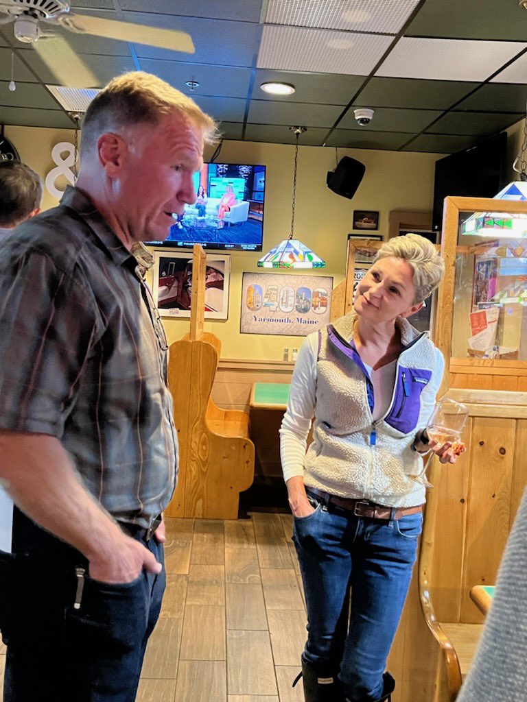 EdForMaine's tweet image. I was able to talk to some great Mainers at Pat’s pizza in Yarmouth yesterday. Thank you Deborah Delp for setting that up.

#mecongress #congress2022
#leanright #mepolitics