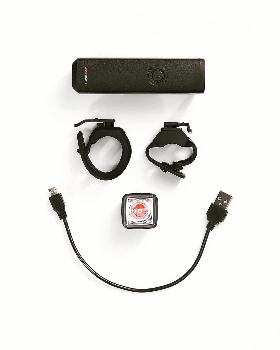 ZiggysCycleKW's tweet image. With days getting shorter and darker sooner we are stocked up with USB lights💡 to keep you cycling 🚴‍♂️ 🚵

@Bontrager 
@GarminCycling 
@TrekBikes 

#bontragerlights 
#usblight 
#cyclinglights 
#cycling 
#fallcycling 
#fall