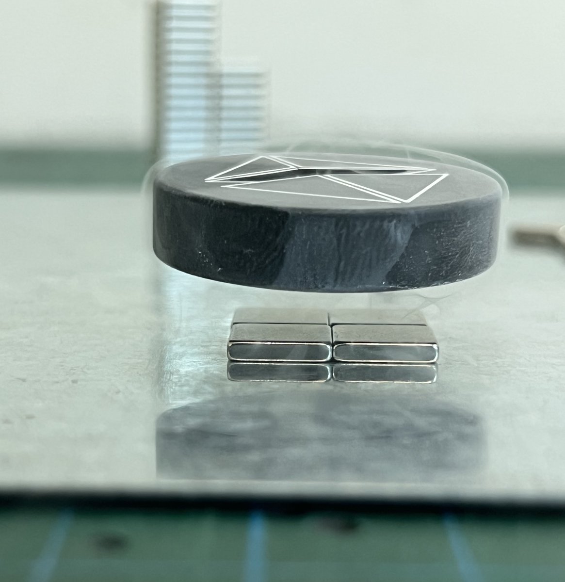 Boaz Almog tweet media