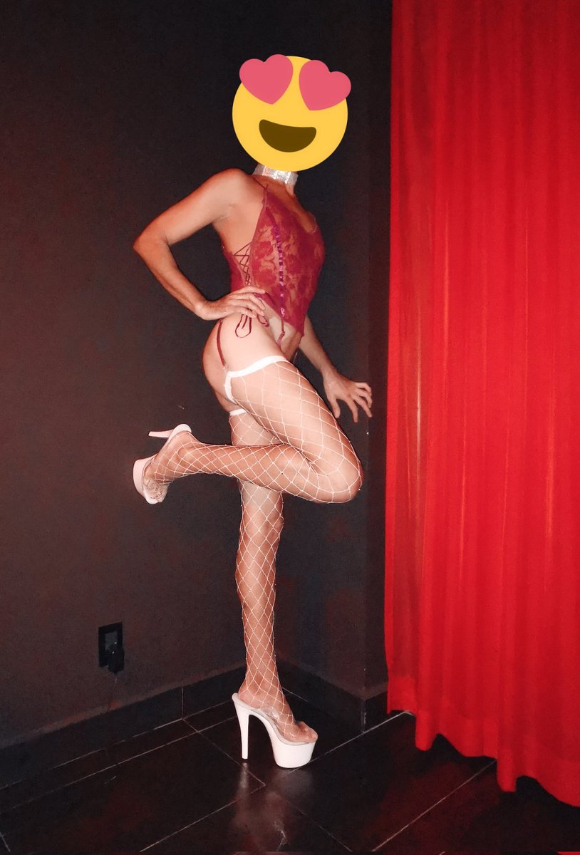 iman_villa's tweet photo. Aquí ando de loquilla cuando me doy mis escapadas a un hotelito para buscar Vrga 🤭 #sissy #sissymexico #slut #analslut #crossdresser #travesti #travestidecloset #lingerie #meninlingerie #ass https://t.co/vyS8L9Fz78