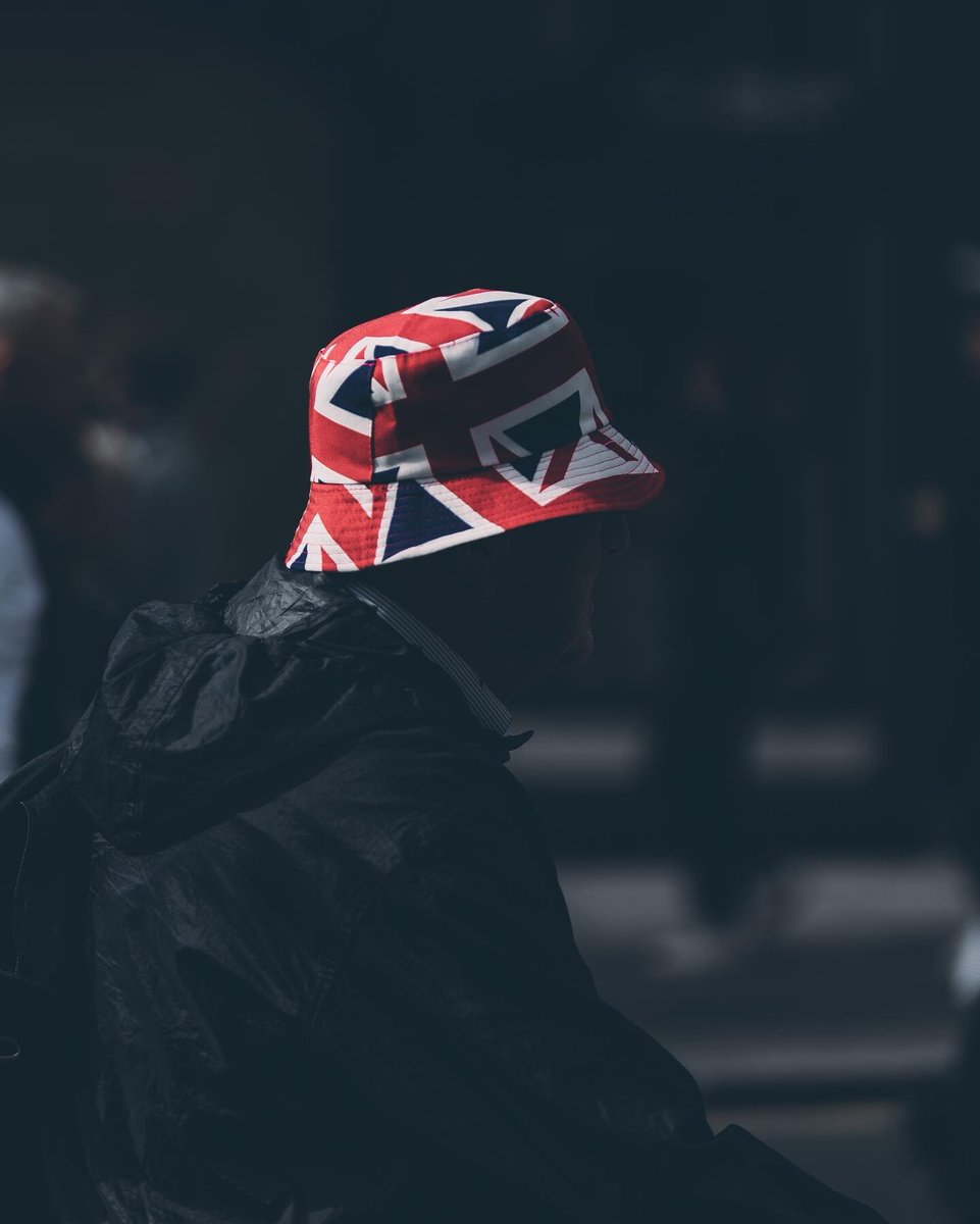 DavidRacca1's tweet photo. Queen Elizabeth ll good bye 🖤
.
.
.
 @bbcnews  
.
.
.
.
#queenelizabeth #queenelizabethii #queenelizabethfuneral #bbcnews #london #londonnews https://t.co/a6bGYrYeyz