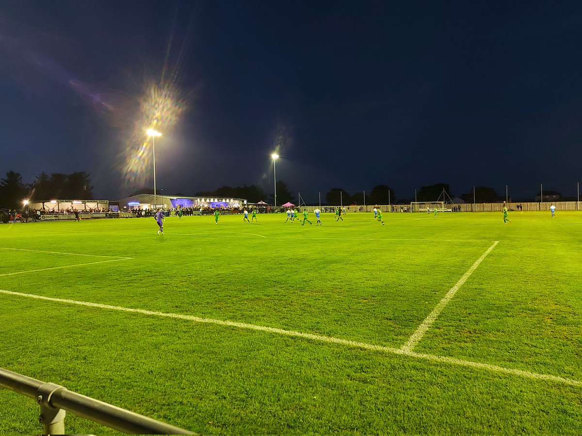 rob_troony5's tweet photo. @rob_troony5 What a game tonight @HelstonAFC in the @EmiratesFACup 
A proper cup game and really think the fans helped in the turn around of the score. A great evening. https://t.co/IfW0r3Bud5