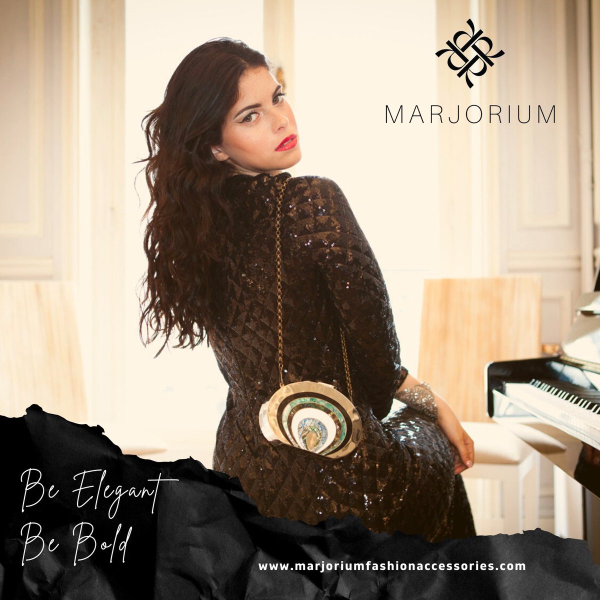 Our Beyond the Sea Heracles purse features a multi-mix of seashells set on a stainless steel frame. 👛

Learn more!: loom.ly/llDPr_I ✨

#fashion #accessories #handbags #naturalelements #fashionaccessories #luxury <a href="/MarjorieRenner/">Marjorie Renner</a>