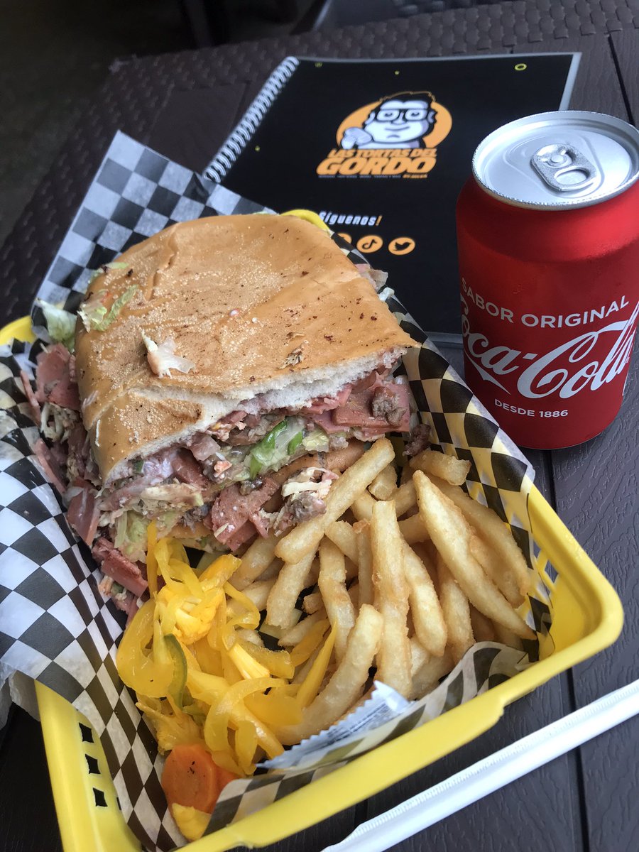 DouglasNajarro's tweet photo. Me comí una #Relaja en #LasTortasDelGordo y quede full mas un un servicio 5⭐️👌 #Recomendado https://t.co/mh28cON0m6