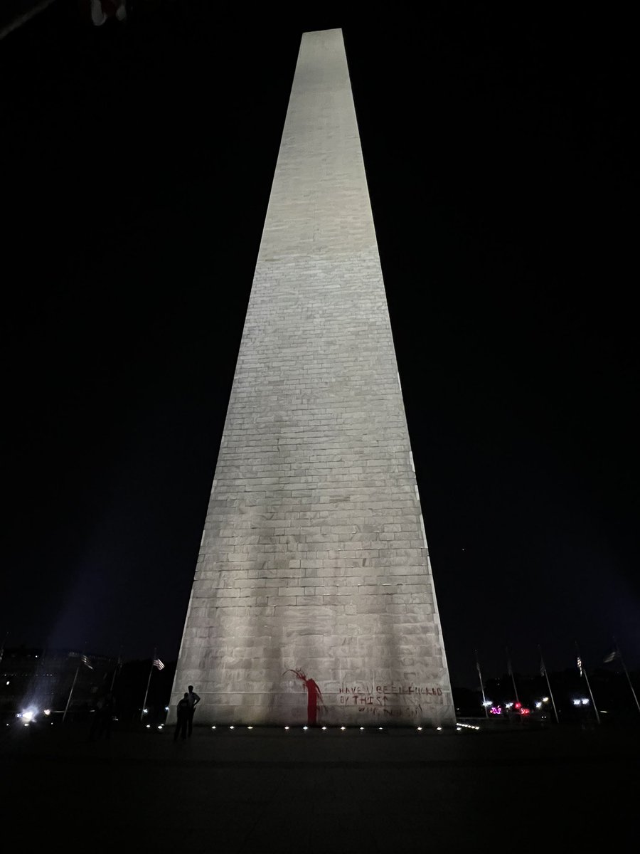 adamlongoTV's tweet photo. This is why we can’t have nice things. Some freedom loathing scumbag has defaced the Washington Monument with paint and vulgarities. @wusa9 https://t.co/xLnk3q4Otv
