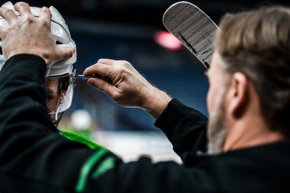 DallasStars's tweet photo. Best in the business ๐
Today, we're celebrating Steve Sumner, Dennis Soetaert, Michael Prodgers and Trevor Heinzerling on Equipment Manager Appreciation Day.
Thank you all for all you do to keep #TexasHockey running smoothly ๐ https://t.co/cI10IjPBHl