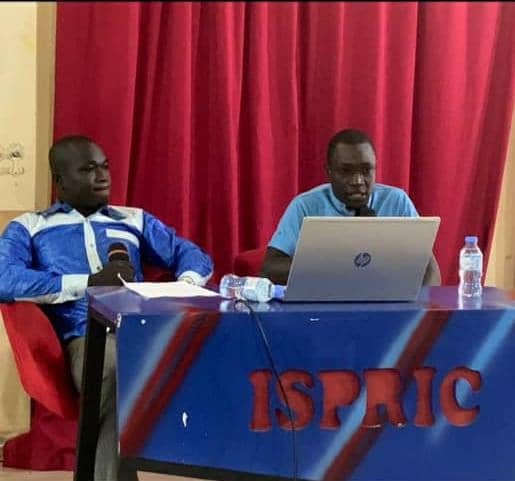 isocml's tweet photo. La nouvelle dynamique insufflée en marche!!!
Tjrs dans le but développer l'Internet et de vulgariser son utilisation responsable @isocml à travers @Sidibe_Ousmi  a animé un #Masterclass le dimanche 18/9/22 à l'#ISPRIC sur la #CYBERSECURITÉ.
@VictorNdonnang @kbakary @Gagnytraoree https://t.co/mcyvsHNRoH