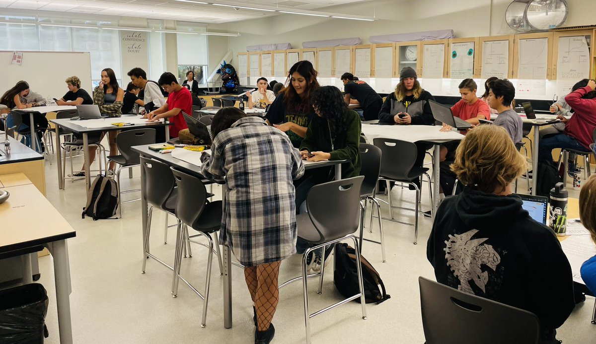 GunnMarieHansen's tweet photo. Enjoying visits to @OrangeUnifiedCA High Schools this past week.  The science instruction in the new El Modena and Orange STEM Center classrooms is impressive.   Thank you to Principal Sandra Preciado, Principal Sheryl Anderson &amp; OUSD teachers.  #OUSDEDGE https://t.co/j5PdjHO5ZH
