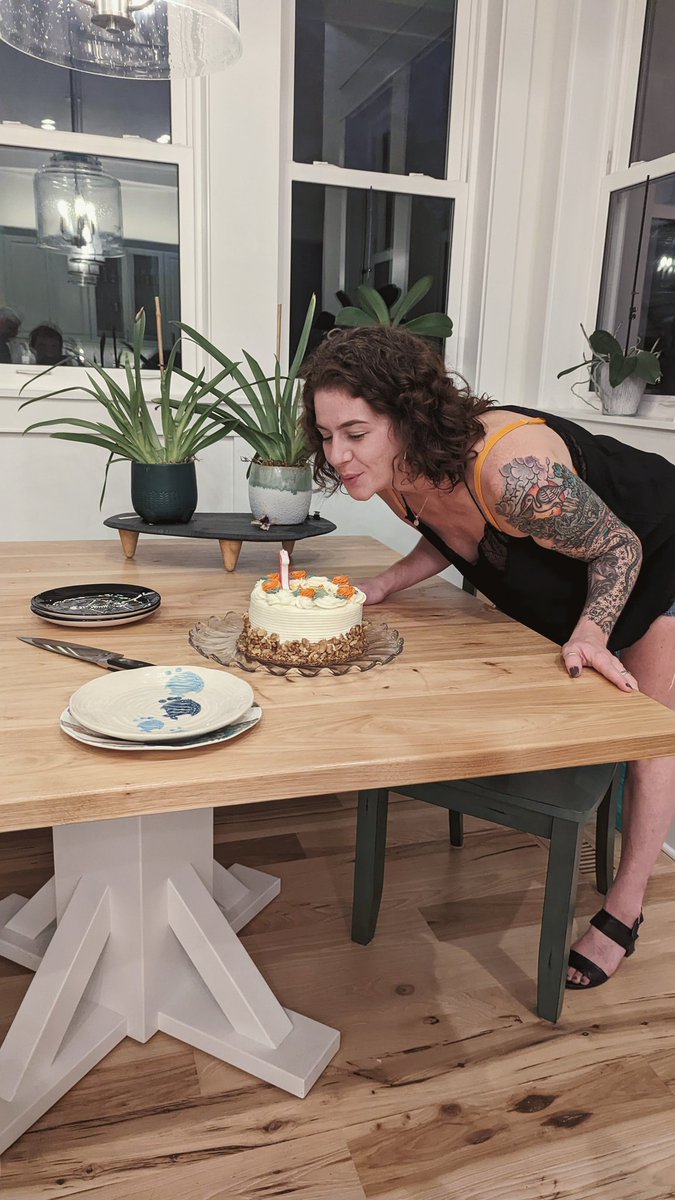 bannedshee's tweet photo. I fucking did it. #sober #sobriety #soberlife https://t.co/0br7zHTcta