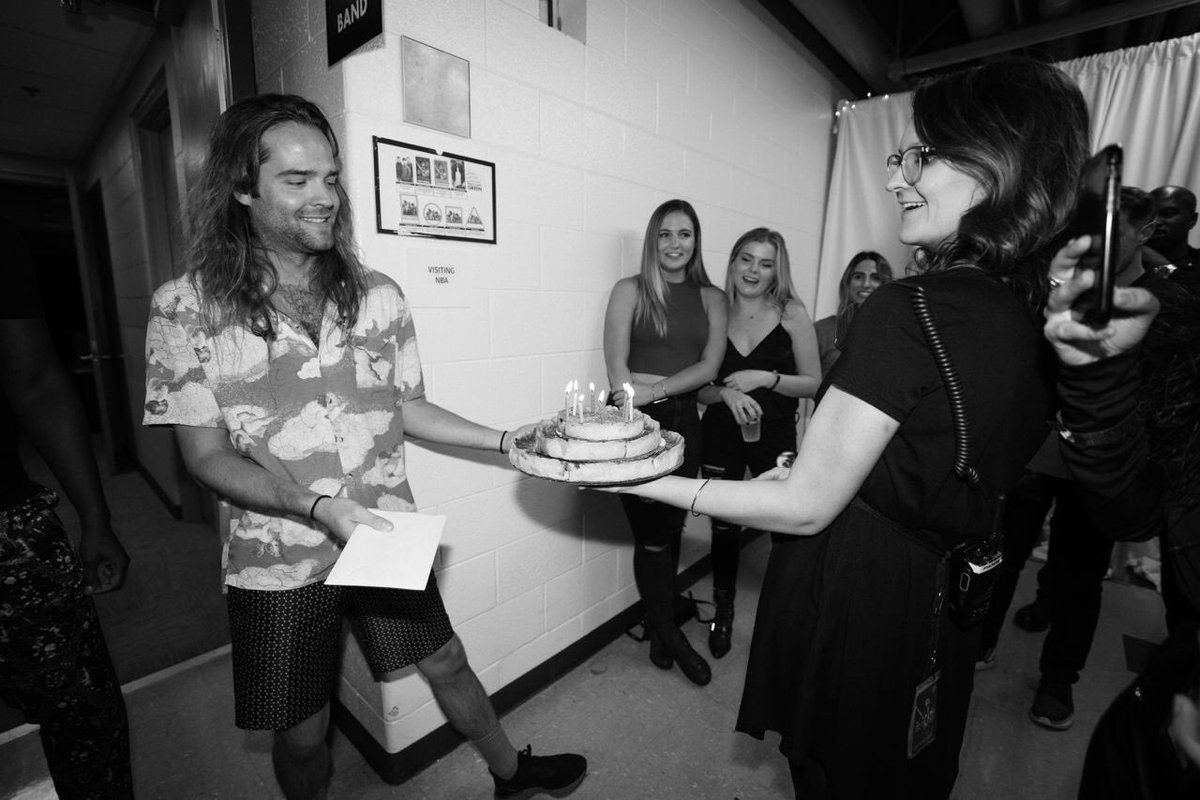DNCE's tweet photo. WISHING A HAPPY BIRTHDAY TO MR. LAWLESS HIMSELF! https://t.co/adKWVsaczz