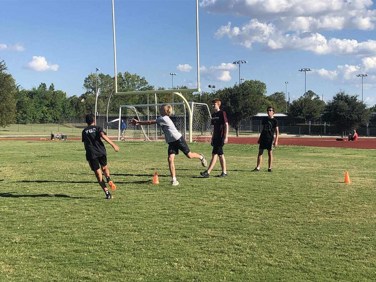 marcus_ultimate's tweet photo. Skills building today. Join us Marauders! https://t.co/CFQ6XpkvwY