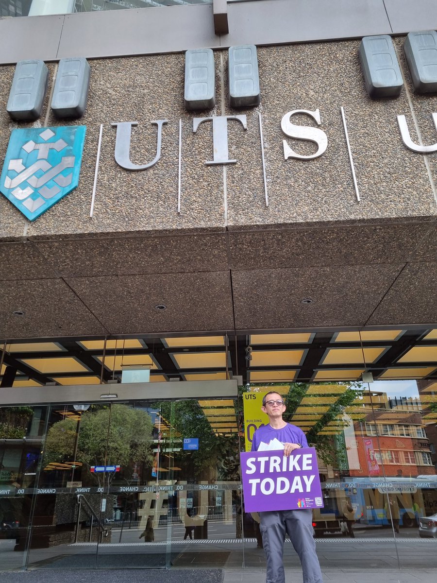 NTEUNSW's tweet photo. UTS members out early promoting #utsstrike for #BetterUnis 9-11am TODAY!! https://t.co/hz9SJGF8UX