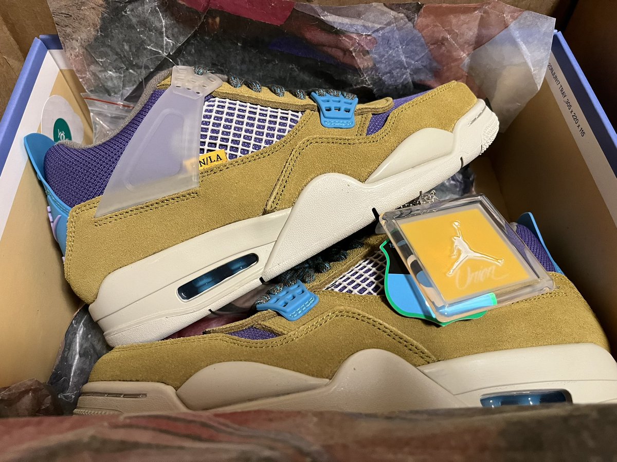 Tiff_Knows's tweet photo. S/O @tradeblock_us for facilitating the trade to get me these… Appreciate Y’all!! #1stTrade #NotMadAtAll 🙌🏽🤩 https://t.co/L6vNXZ2qgh