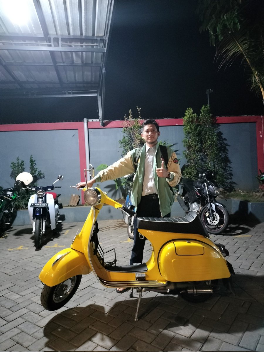 rezhapradhana's tweet photo. Pespa lagi dan lagi 😁 https://t.co/gA11jVPo7P