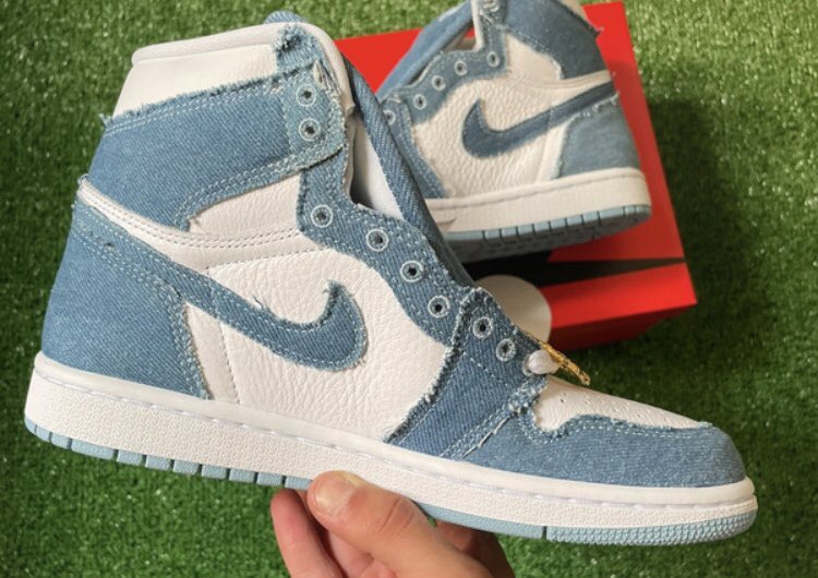 One_To_Cop's tweet image. 👉 Air Jordan 1 High Denim 🥶

All Size 📏

#sneakers #resell #discord #marketplace #sneakersaddict #sneakershead #nikesneakersformen #sneakersforsale #pourtoi #fyou #foryou #tiktok #twitter #instagram