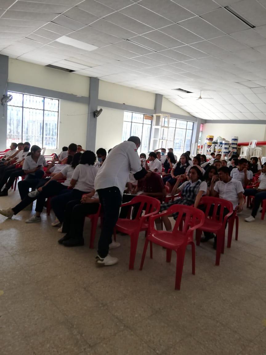 Nicolas_TorresB's tweet photo. #Hoy, en #Putumayo, #Córdoba y #Casanare le contamos a niños, jóvenes y adultos sobre nuestros programas vigentes. Algunos de ellos son: 

APPS. CO ➡️https://t.co/f00eZQA56k
Tiendas Virtuales ➡️https://t.co/FPvsFqftYM
Llegamos con TIC ➡️https://t.co/A3IoOGU74i

¡Inscríbete! https://t.co/df7kDNaeY4