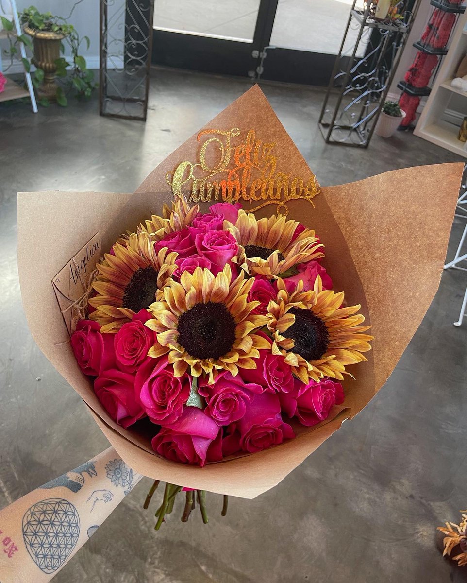 eileensfloral's tweet photo. hi pretty 💗 https://t.co/YJgkgmbYf9