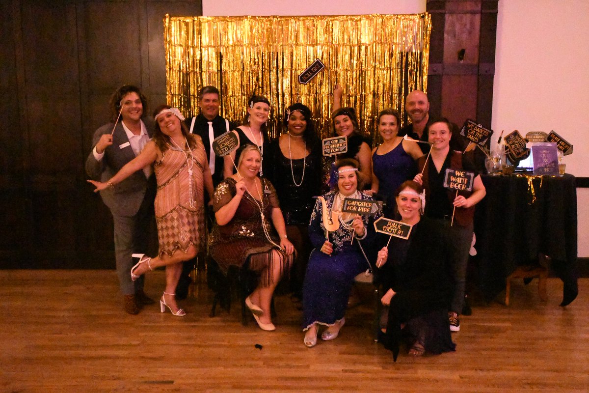 The_Aurora_Fox's tweet photo. Thank you so much to everyone who attended the Aurora Fox Gala last Saturday! We danced, ate delicious food, listened to great music, and were able to raise around $6,000 for our student matinee performances this season. Your support keeps the Fox going and we are so grateful. 🦊 https://t.co/4mnKXn6bZc