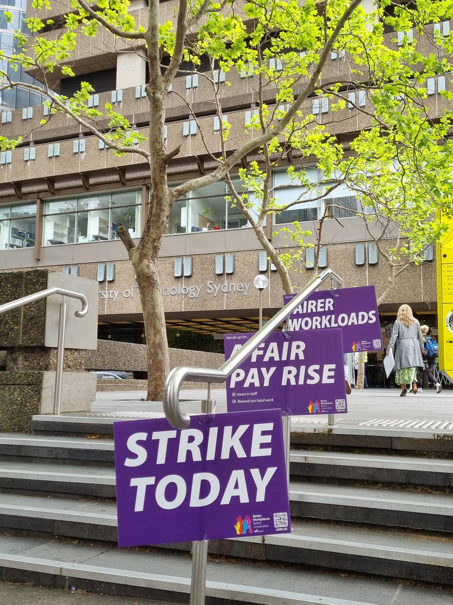 NTEUNSW's tweet photo. #betterunis #utsstrike it's time for SECURE JOBS, SAFE WORKLOADS and FAIR PAY. https://t.co/lKuwGZ39X1