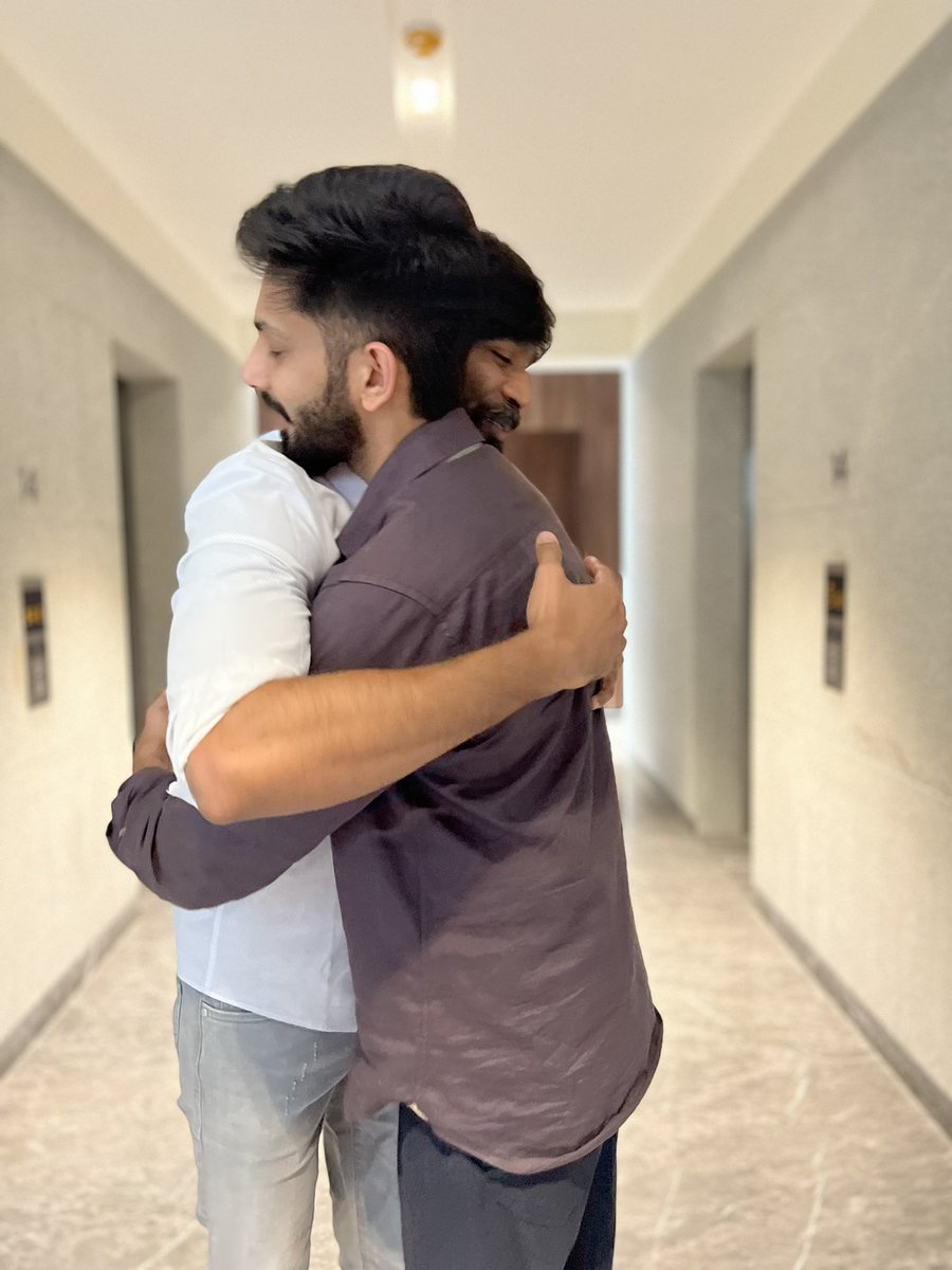MesseruperEr's tweet photo. #MeghamKarukatha lyric vdo hits 50M+ views..
A song which talks to your soul...nd song which talks abt the love tht so many of us couldn't express.
#DnA magic never loose in making this kind of songs❤️
@dhanushkraja @anirudhofficial @MithranRJawahar @theSreyas #Thiruchitrabalam https://t.co/cpcPQ5BsYg