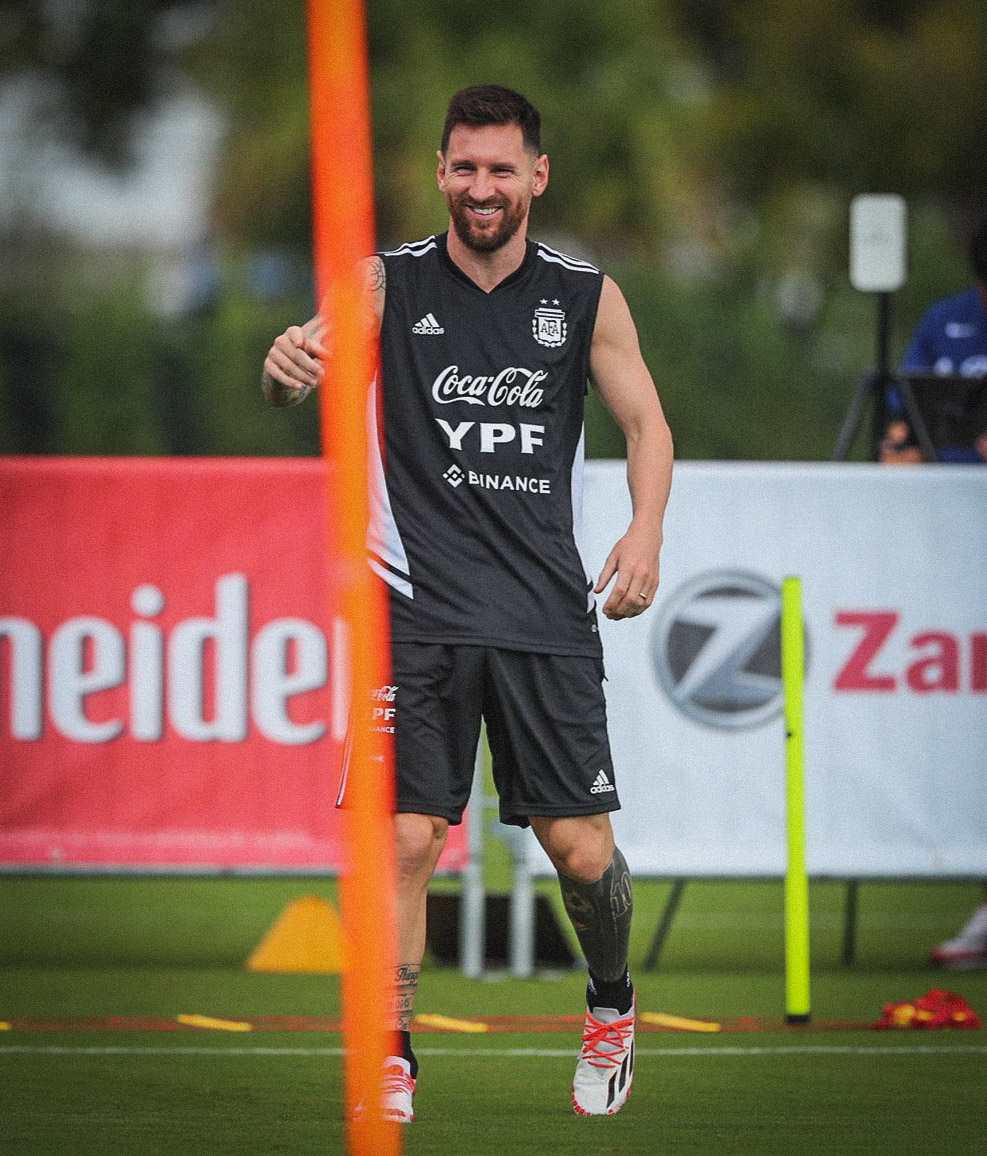 Lm10Messista's tweet photo. Somos tan felices... https://t.co/nVxxS35qBq