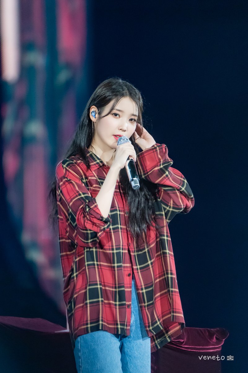 venetostory's tweet photo. 220918 아이유 골든아워 #아이유 https://t.co/EaDXXW8qR7