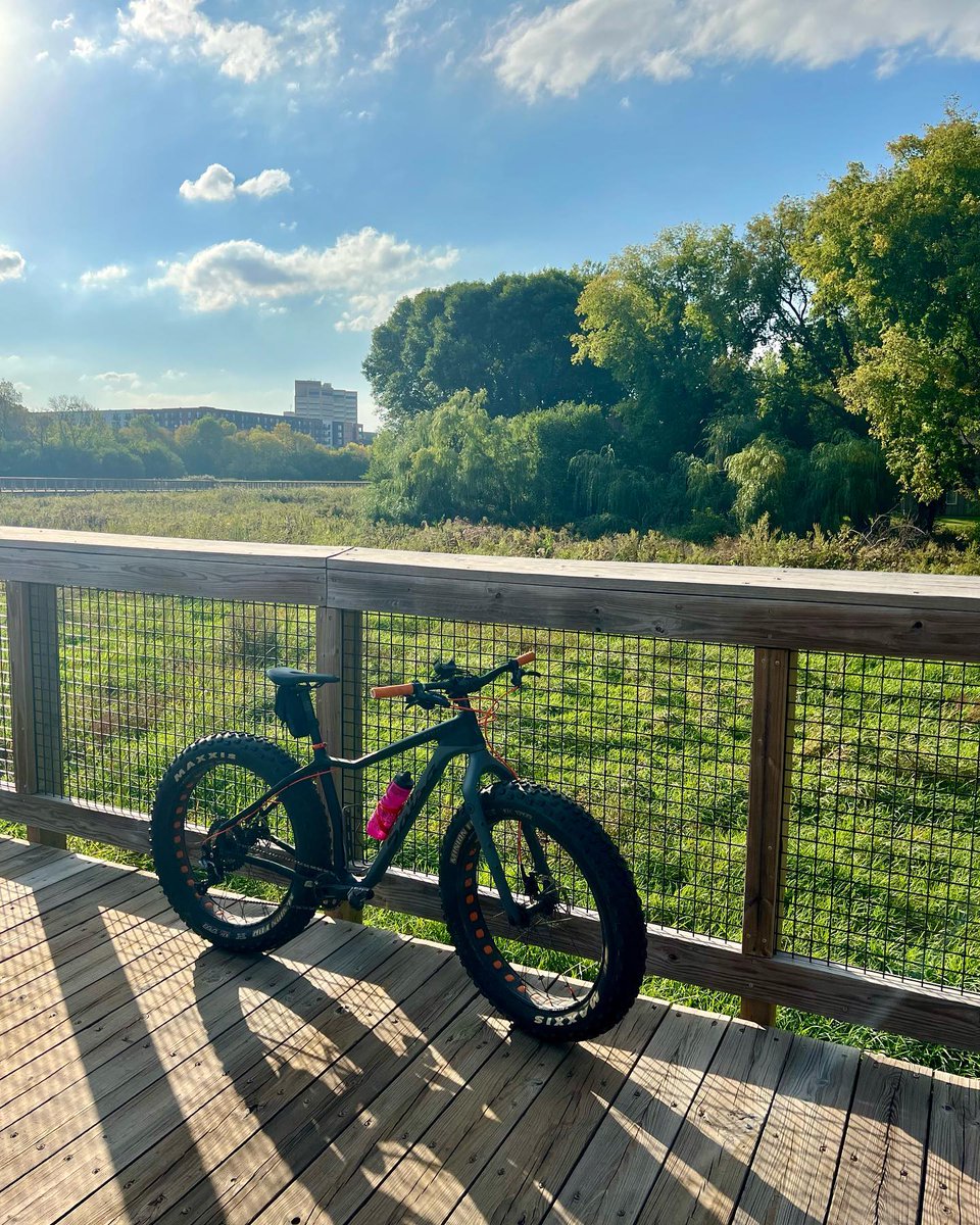 canorm's tweet photo. It’s 88, feels like 94. Seemed like the right day to decide I haven’t ridden a bike for a while so I grabbed the monster sized tires and went for a ride. I am squeezing out every last drop of summer I can.
.
.
.
.

#gorideyourbike #bikelove #bikelife #bikestagram #minnesota #fatb https://t.co/7pwr51fHdV