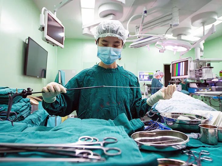 snewspitchbot's tweet photo. Meet the Holden Hall Heroes Performing Open-Heart Surgeries in Their Dorms. 

By Lily Guiney https://t.co/hM1XDPeDzT