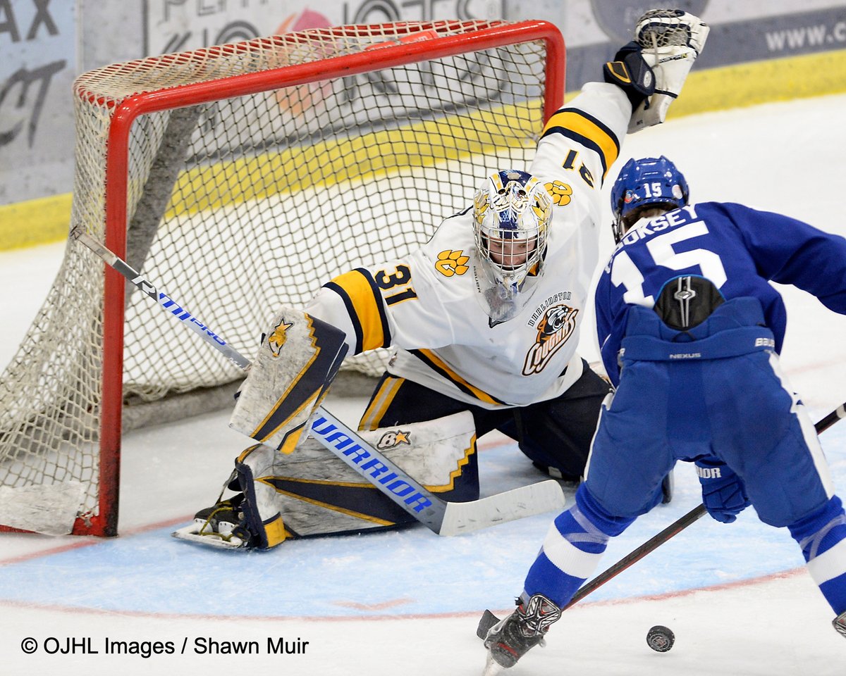 byrnemuir's tweet photo. After two periods, the @OJHLCougars extend their lead to 6 - 3 over the @MarkhamRoyals @OJHLOfficial @ojhlimages @cjhlhockey @OHAhockey1 #leagueofchoice #showcase22 #followthephotogs https://t.co/k1RbBJOg3h