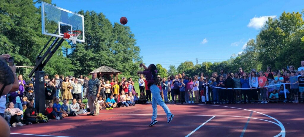 PAWSitivelyPES's tweet photo. The PES “BRAND NEW” outdoor basketball court is OFFICIALLY OPEN!
Students and staff celebrated today with a ribbon cutting ceremony and 2 ceremonial shots made by 5th graders. Our whole school cheered them on! We’re looking forward to lots of fun on the court.
🏀🐾🏀#PESpride https://t.co/Hpj9G9VsWm