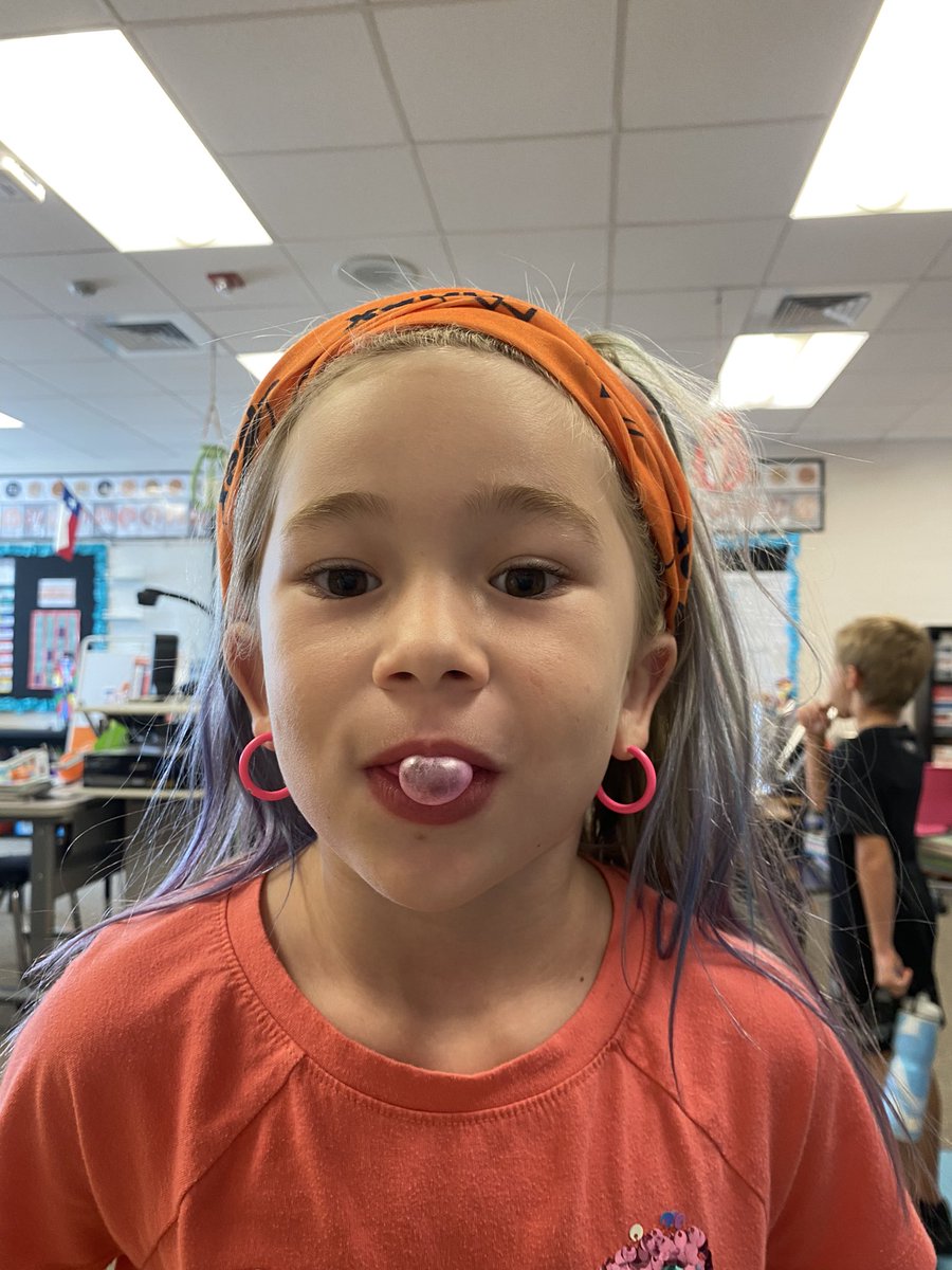 Bubble blowing fun to end our day today! 🫧🫧 <a href="/RiverRidgeElem/">River Ridge Elem</a>