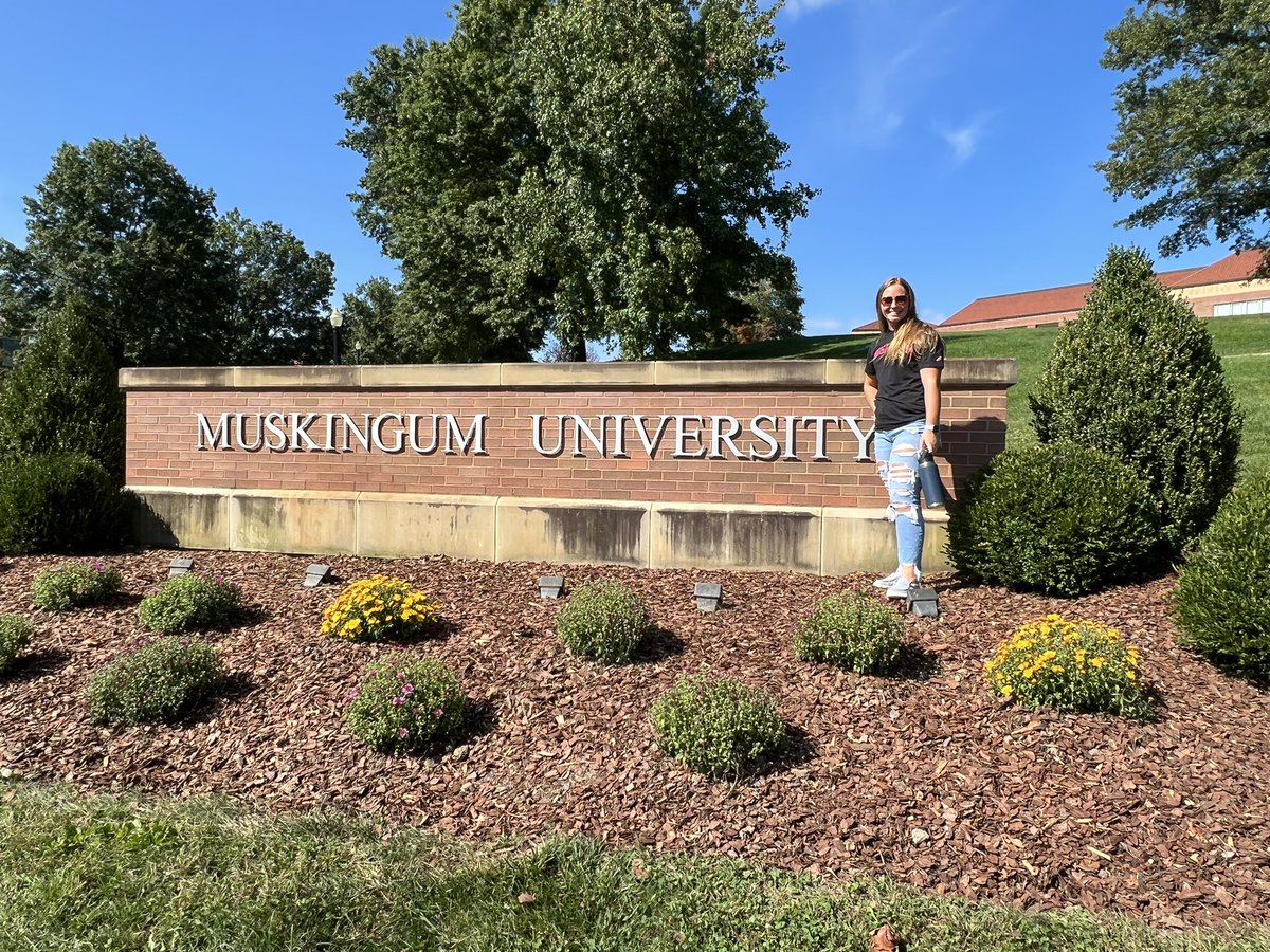 KaitlynBates31's tweet photo. Extremely excited to announce my commitment to further my athletic and academic career at Muskingum University. Thank you @CoachConnor4  for this opportunity! And thank you to my coaches, teammates and family for supporting me through this process. 💗🖤@MojoMunoz18u https://t.co/7X5vF9tOnS