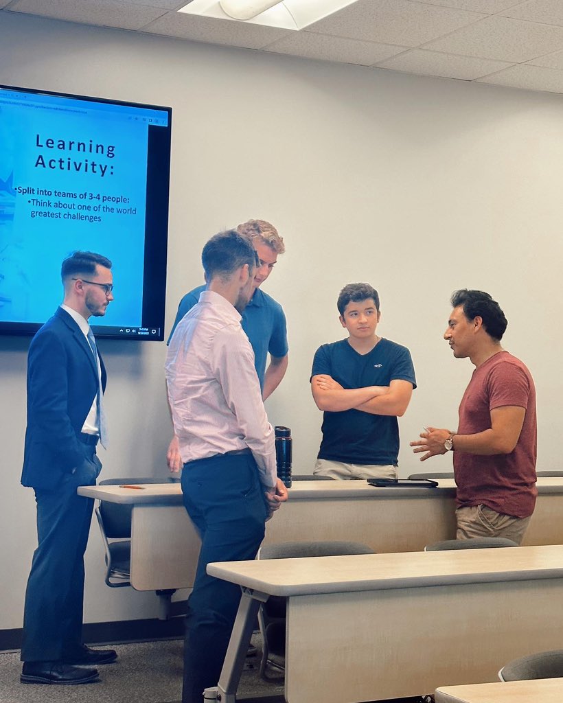 TexasStateCEO's tweet photo. Another great meeting for CEO down in the books! Thank you to everyone who came out and don’t forget to come to our next meeting Oct. 4! https://t.co/Uzr370QOU3