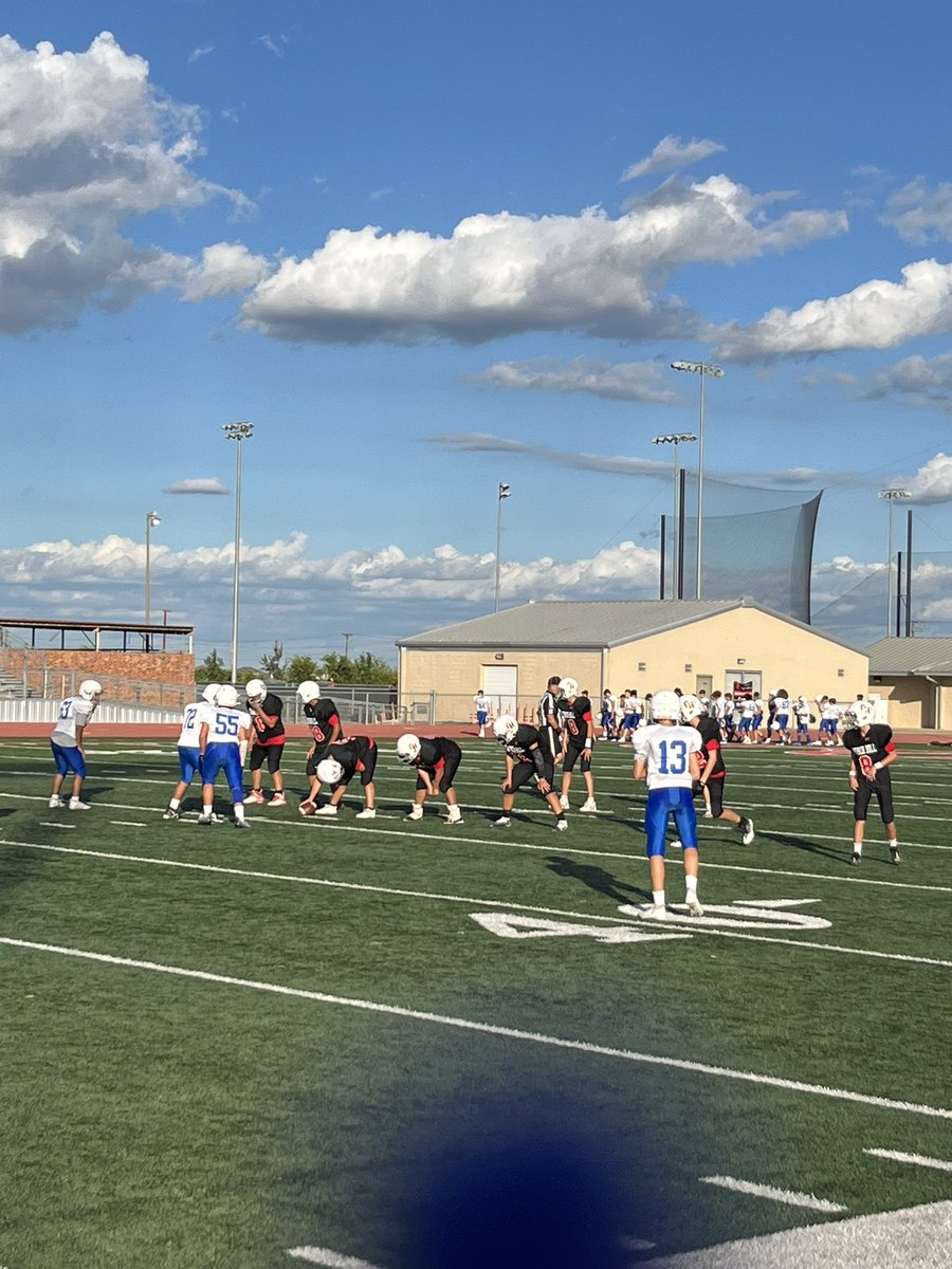 Coach_Castro527's tweet photo. DAWGS had the opportunity to watch and support the future COOGS!!! The future is bright for the Canyon Cougars!! https://t.co/Lt7Z4PQdZO