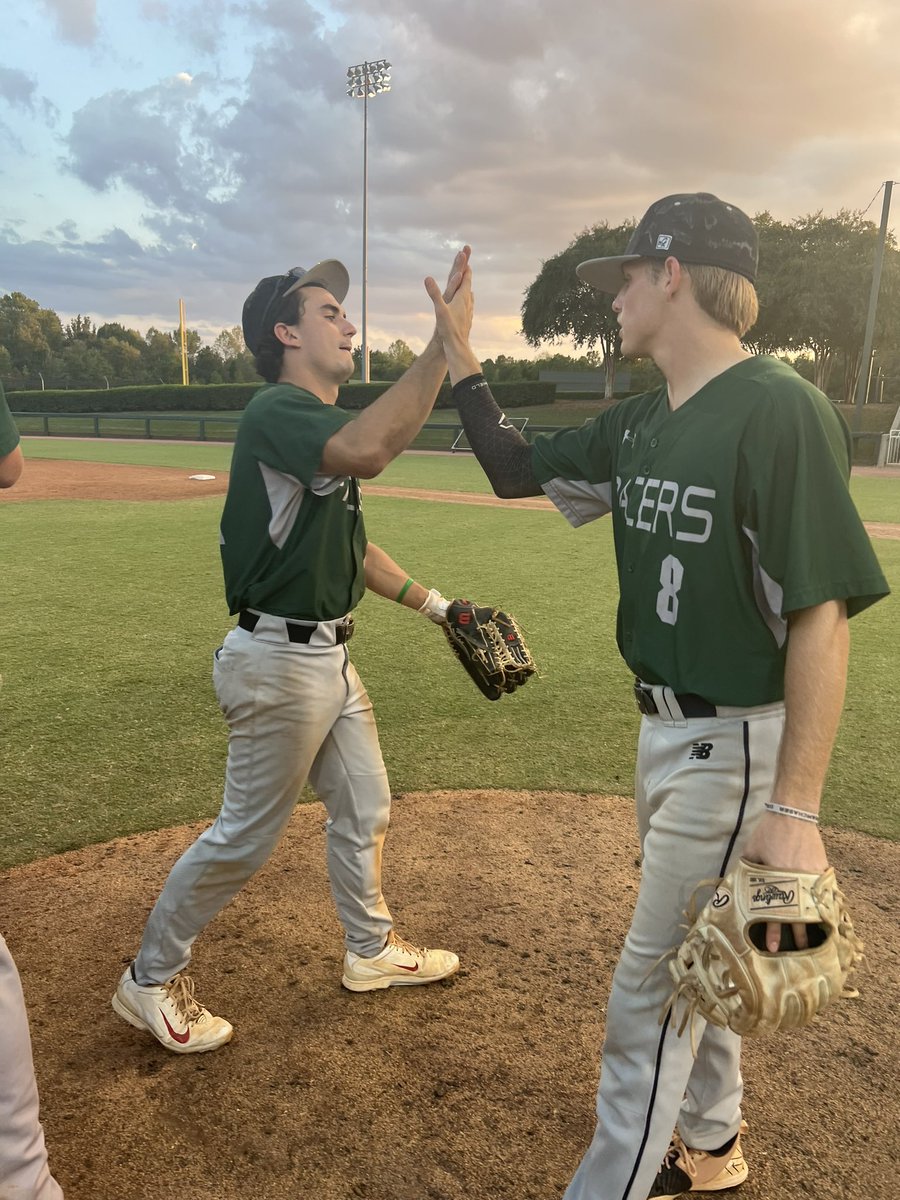 Team green remains perfect today in the PFL with a come from behind win. 

Green (3-0) - 10
White (0-3) - 7
Final

We are back in action with game four tomorrow. First pitch is at 3 PM! 

#saddleup