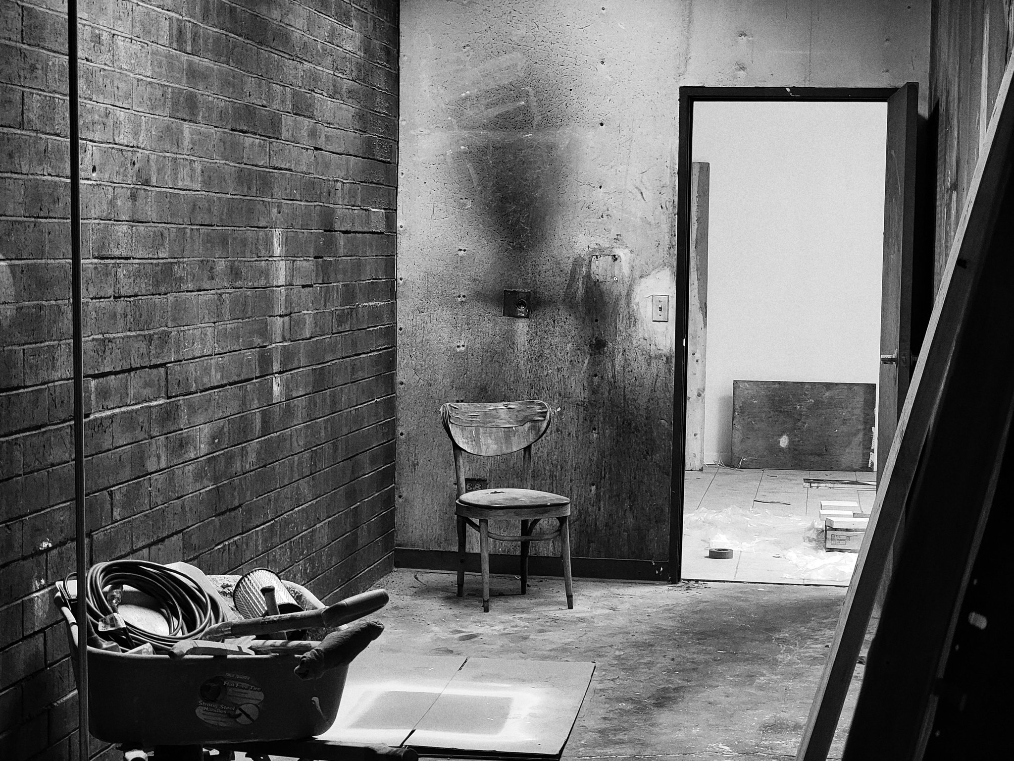 pocket00rocket on Twitter: "There's this nasty chair in a backroom of a