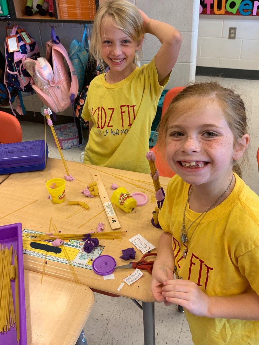 _MsFigueroa's tweet photo. As part of our U.S. symbols unit, Ss learned about and built noodle recreations of the Washington Monument today. It was a blast! #nokesvilletigers https://t.co/VXRKO3MshO
