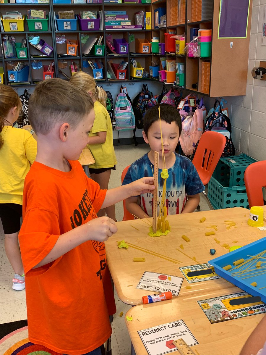 _MsFigueroa's tweet photo. As part of our U.S. symbols unit, Ss learned about and built noodle recreations of the Washington Monument today. It was a blast! #nokesvilletigers https://t.co/VXRKO3MshO