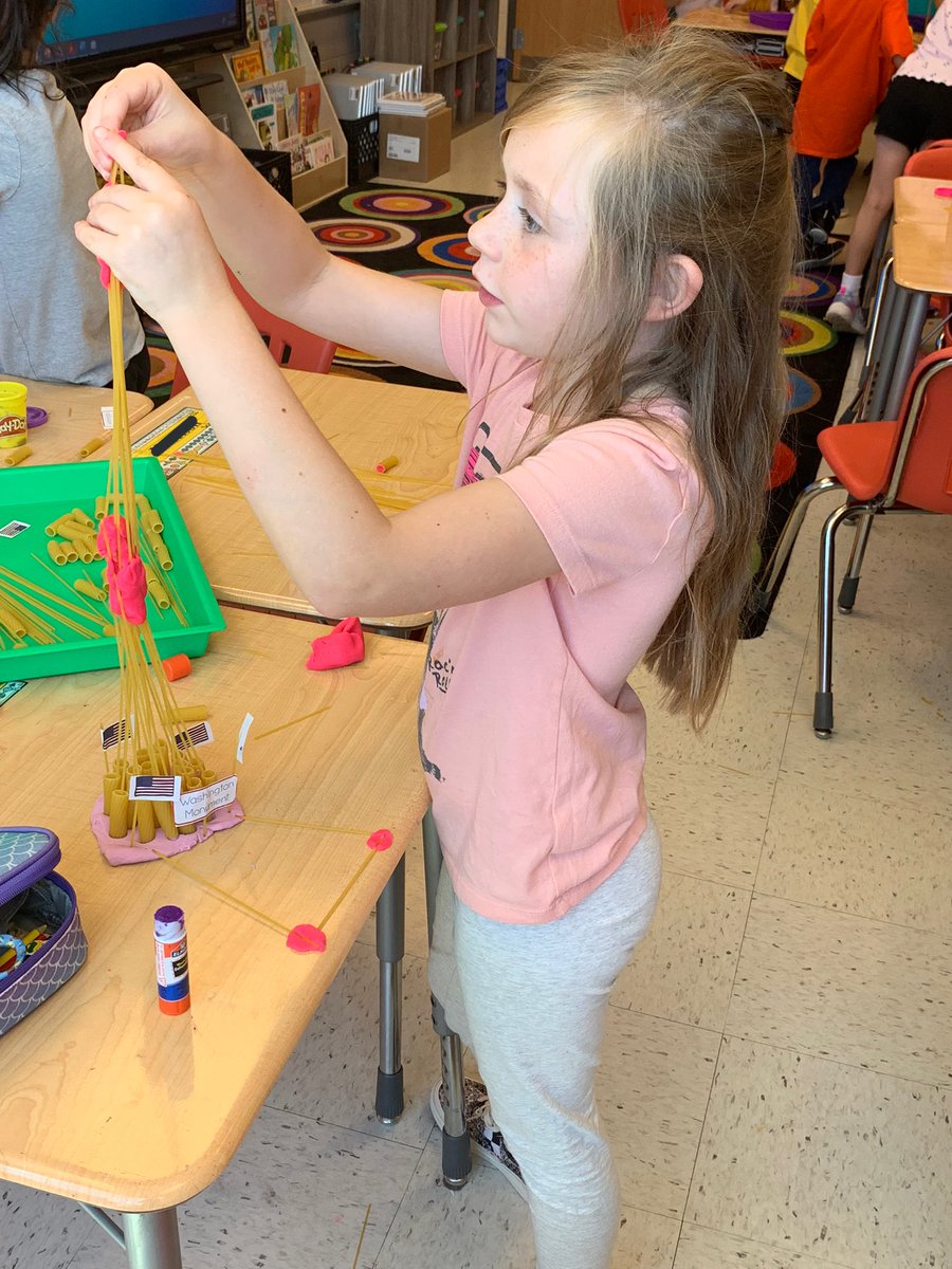 _MsFigueroa's tweet photo. As part of our U.S. symbols unit, Ss learned about and built noodle recreations of the Washington Monument today. It was a blast! #nokesvilletigers https://t.co/VXRKO3MshO