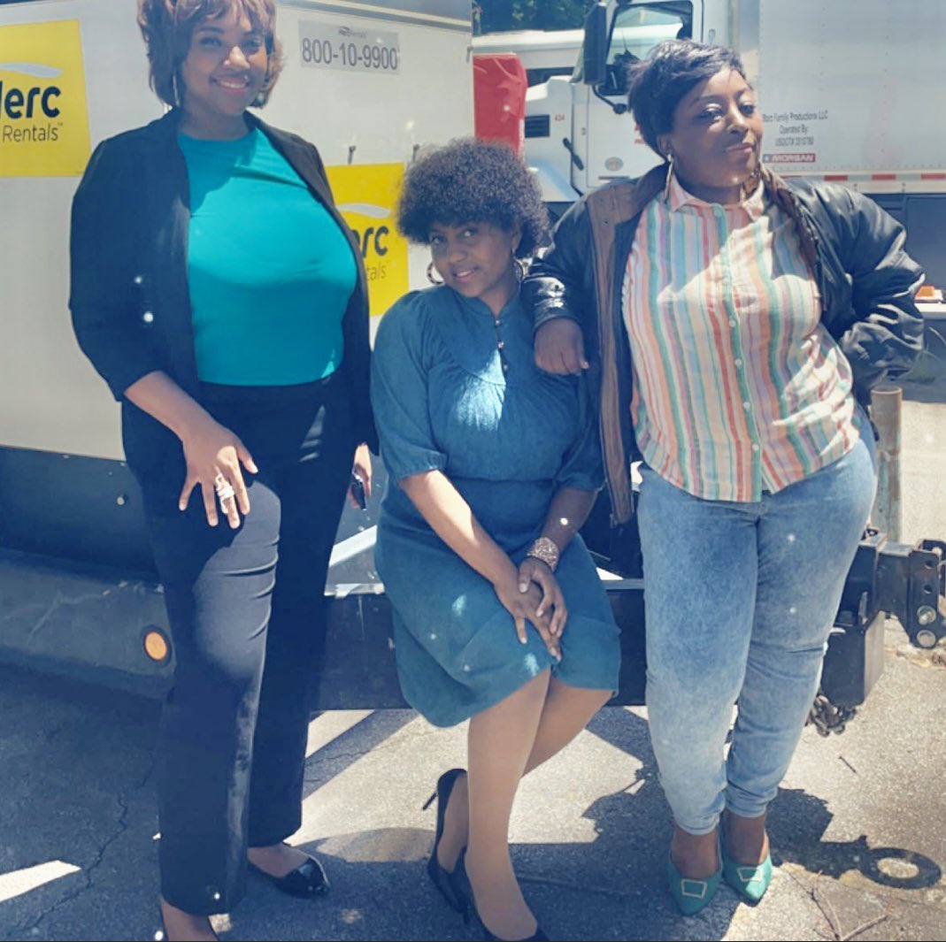 Pretty_blackk83's tweet photo. On set of @bmfstarz https://t.co/CZ88OxBN8d