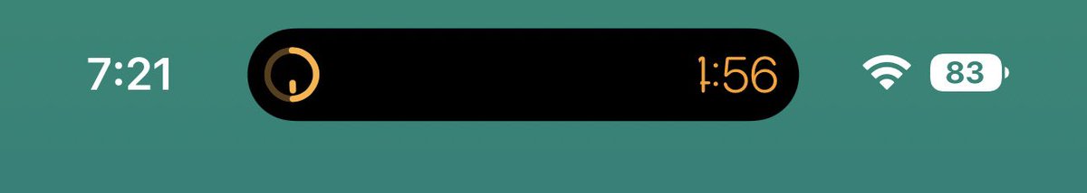 mgrosshandler's tweet image. So, the dynamic island doesn’t play well with the iOS timer… The numbers are cut off!  #DynamicIsland #Apple #ios16 #bug #iPhone14ProMax