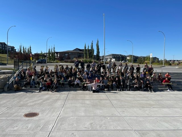 How big is the beginner band at Northcott Prairie School this year...there's me in the front row saying "THIS Big" a successful Squeak and Squawk was had by all. Thanks <a href="/MountRoyalCDC/">Mount Royal CDC</a> for the clinicians. 
 <a href="/rvsed/">Rocky View Schools</a> <a href="/AlbertaBandFeed/">AlbertaBandAssoc.</a> <a href="/AlbertaEd/">Alberta Education and Childcare</a>