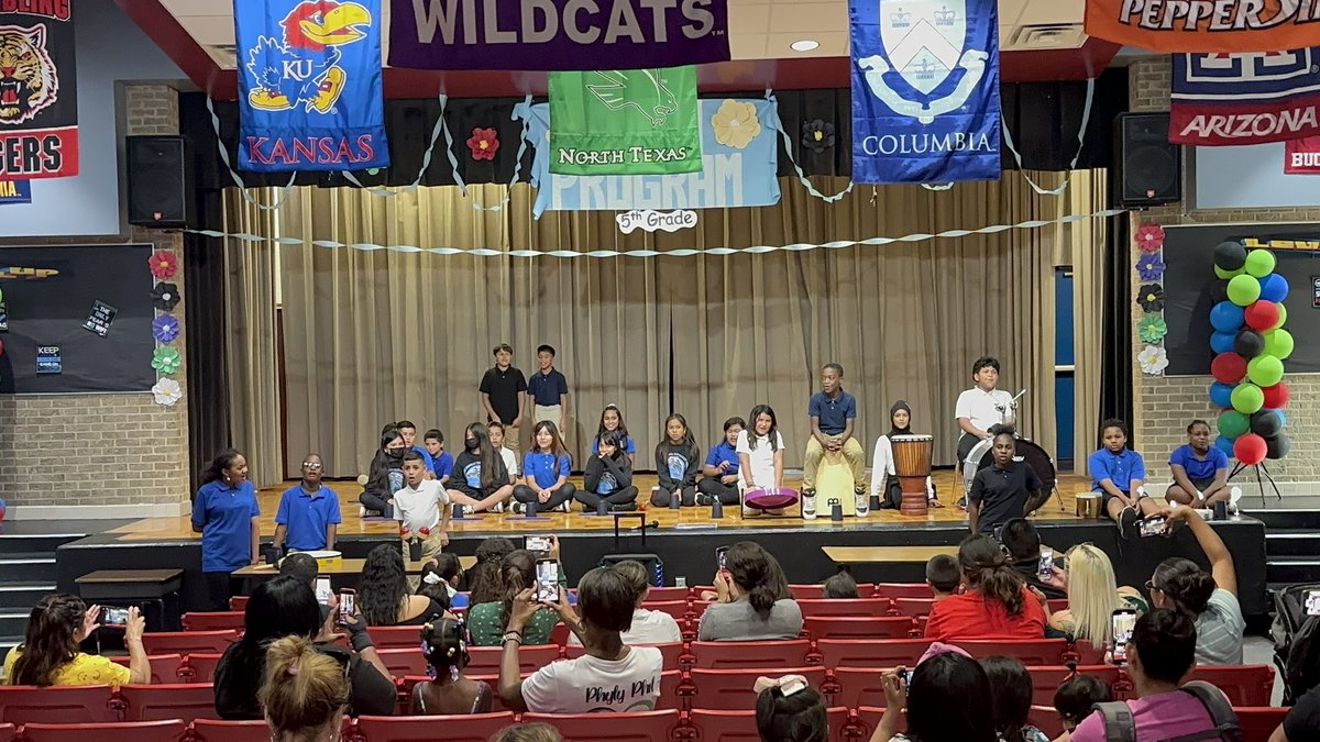 cochran_school's tweet photo. The Cochran Colts were so excited to welcome our parents back for our first in-person PTO meeting this evening. @SmuSandra @ACEDallasISD #LevelUpCochran https://t.co/1M8JEIGtRI