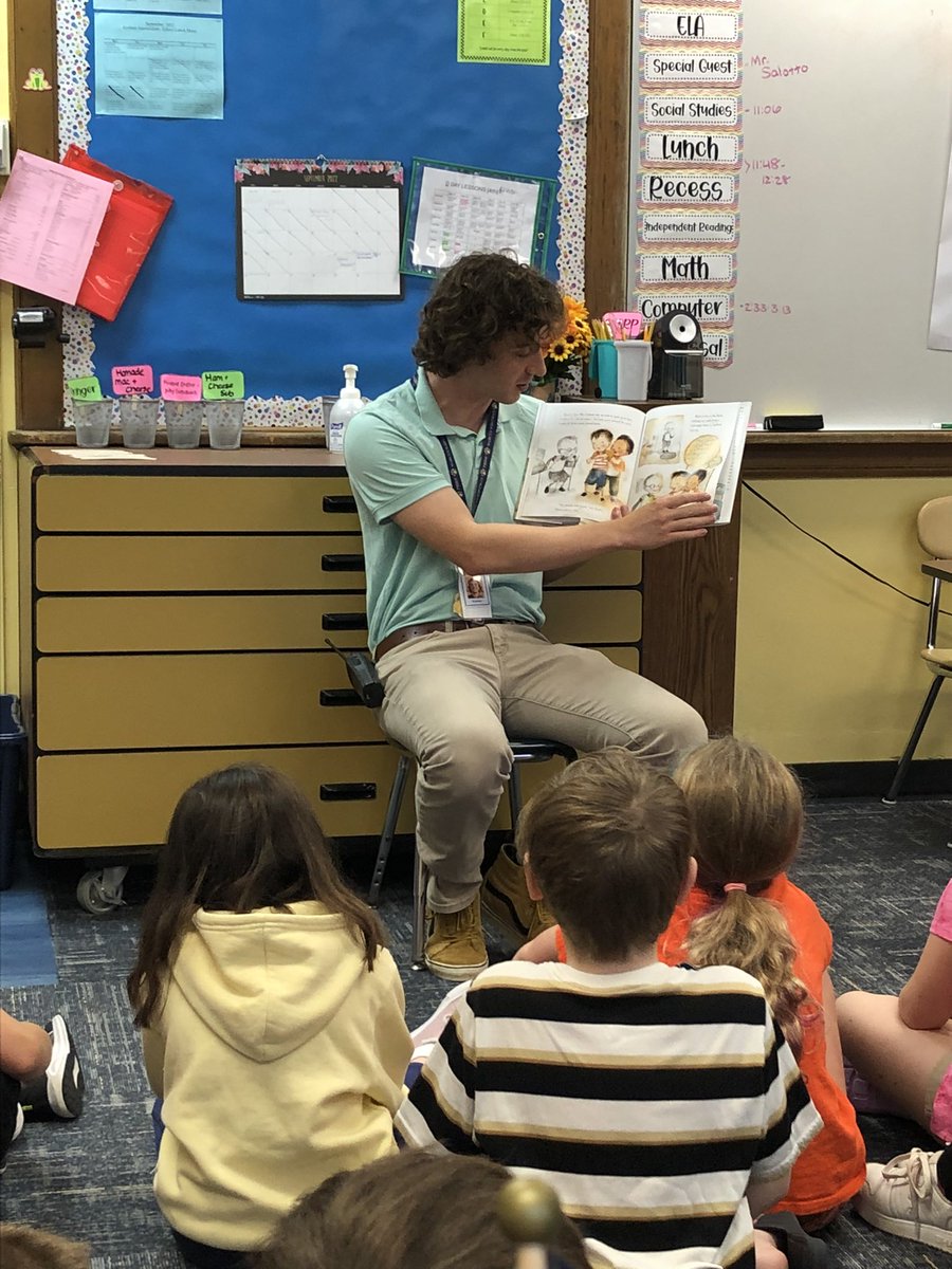 mrssmithMW's tweet image. Guest reader today, Mr. Salotto, read aloud The Invisible Boy which led to a great classroom discussion!